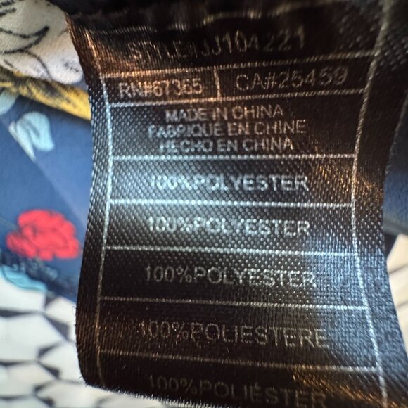 Jack By BB Dakota Floral Print Navy Blouse With Back Buttons & Split  Size M - Picture 7 of 7